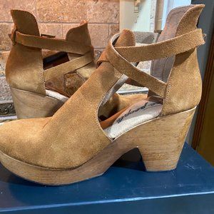 Free People Wood Clogs, Natural, Size 38M (8M)